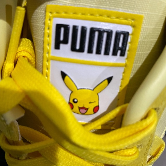 PUMA x POKÉMON Pikachu Sneakers size 9 - Picture 6 of 9